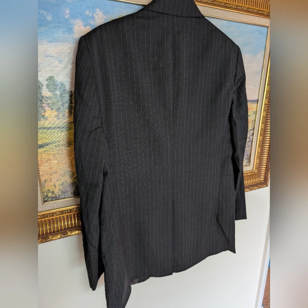 Brooks Brothers beautiful charcoal